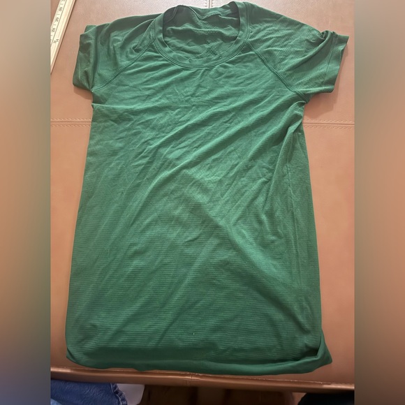 Lululemon Swifty tee - Picture 1 of 3